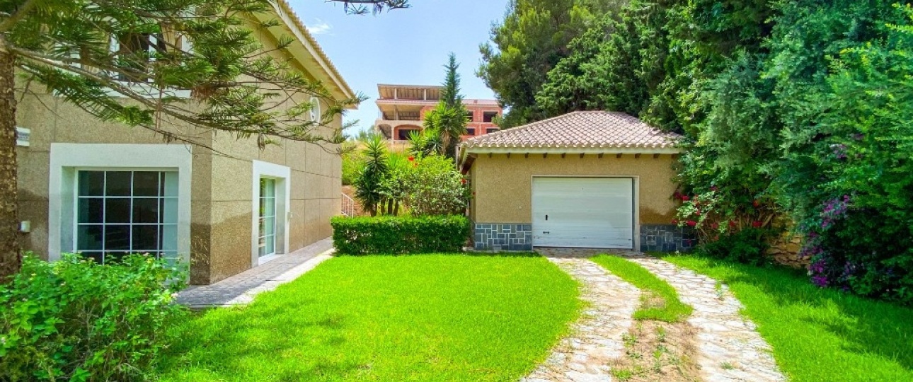 Wiederverkauf - Villa - Orihuela - Villamartin