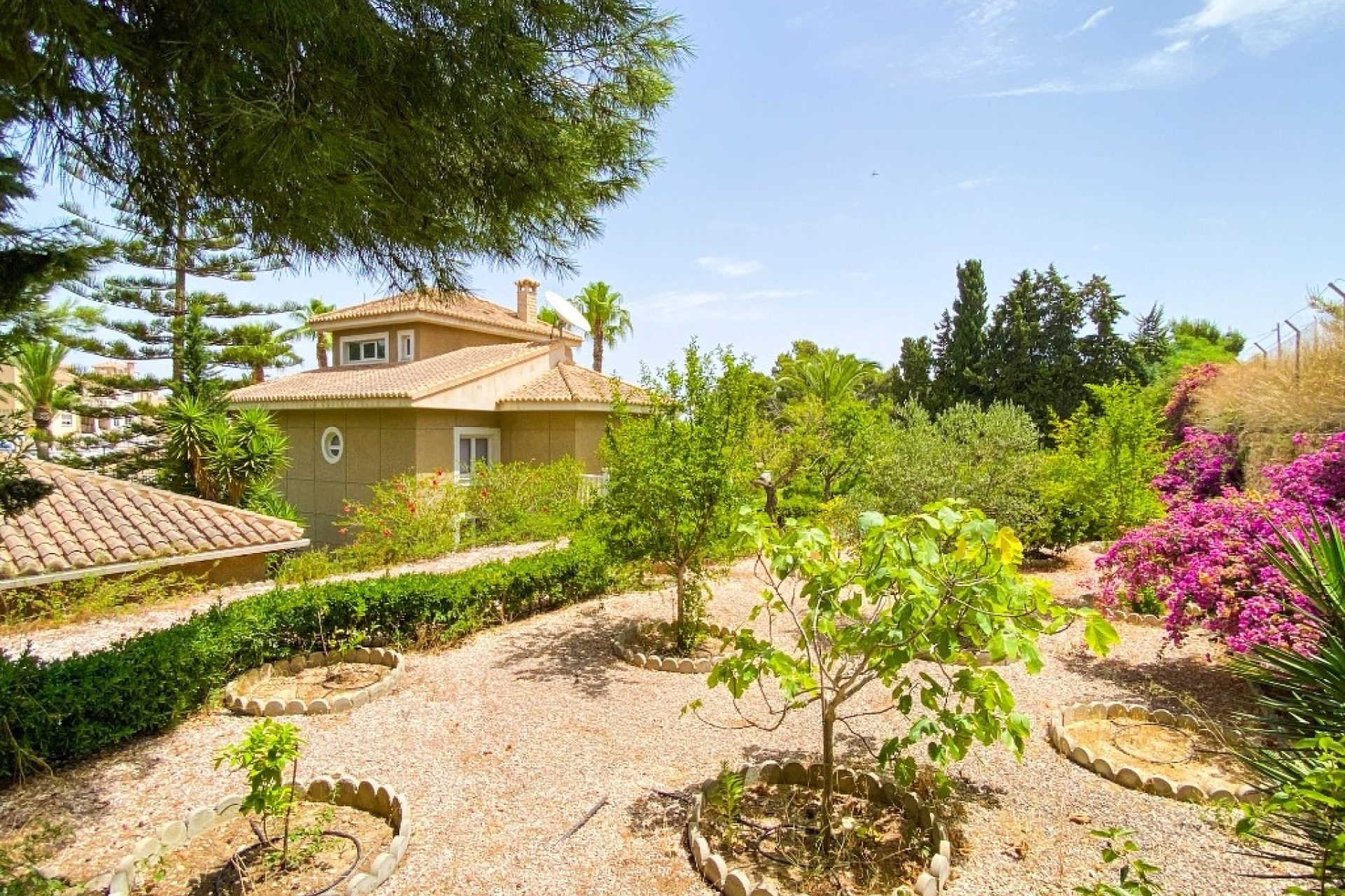 Wiederverkauf - Villa - Orihuela - Villamartin