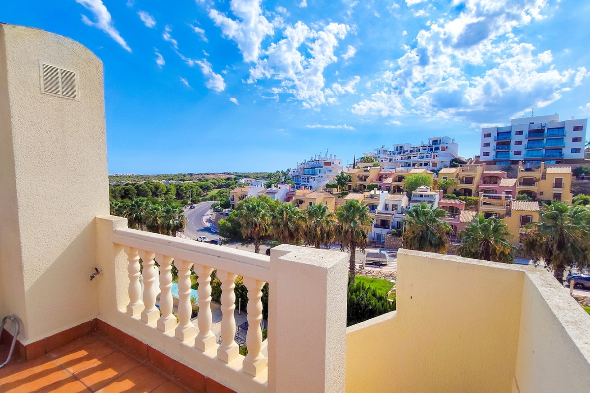 Wiederverkauf - Villa - Orihuela - Villamartin