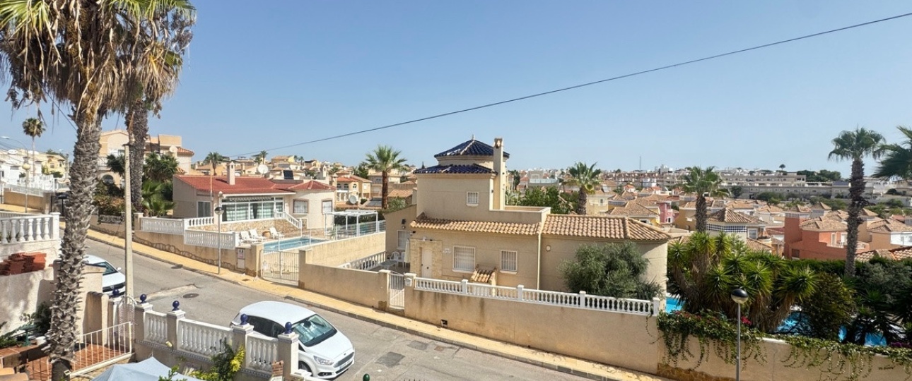 Wiederverkauf - Villa - Orihuela - Villamartin