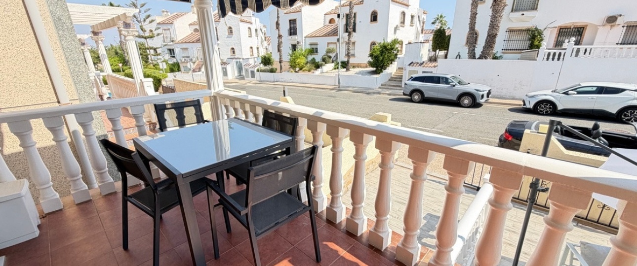 Wiederverkauf - Villa - Orihuela - Villamartin