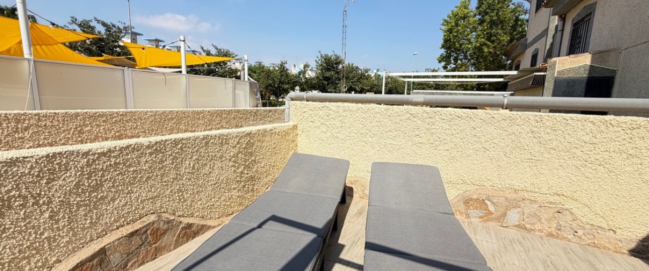 Wiederverkauf - Villa - Orihuela - Villamartin