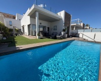Wiederverkauf - Villa - Orihuela - Villamartin