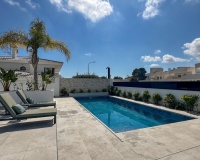 Wiederverkauf - Villa - Orihuela - Villamartin