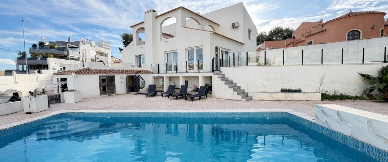 Wiederverkauf - Villa - Orihuela - Villamartin