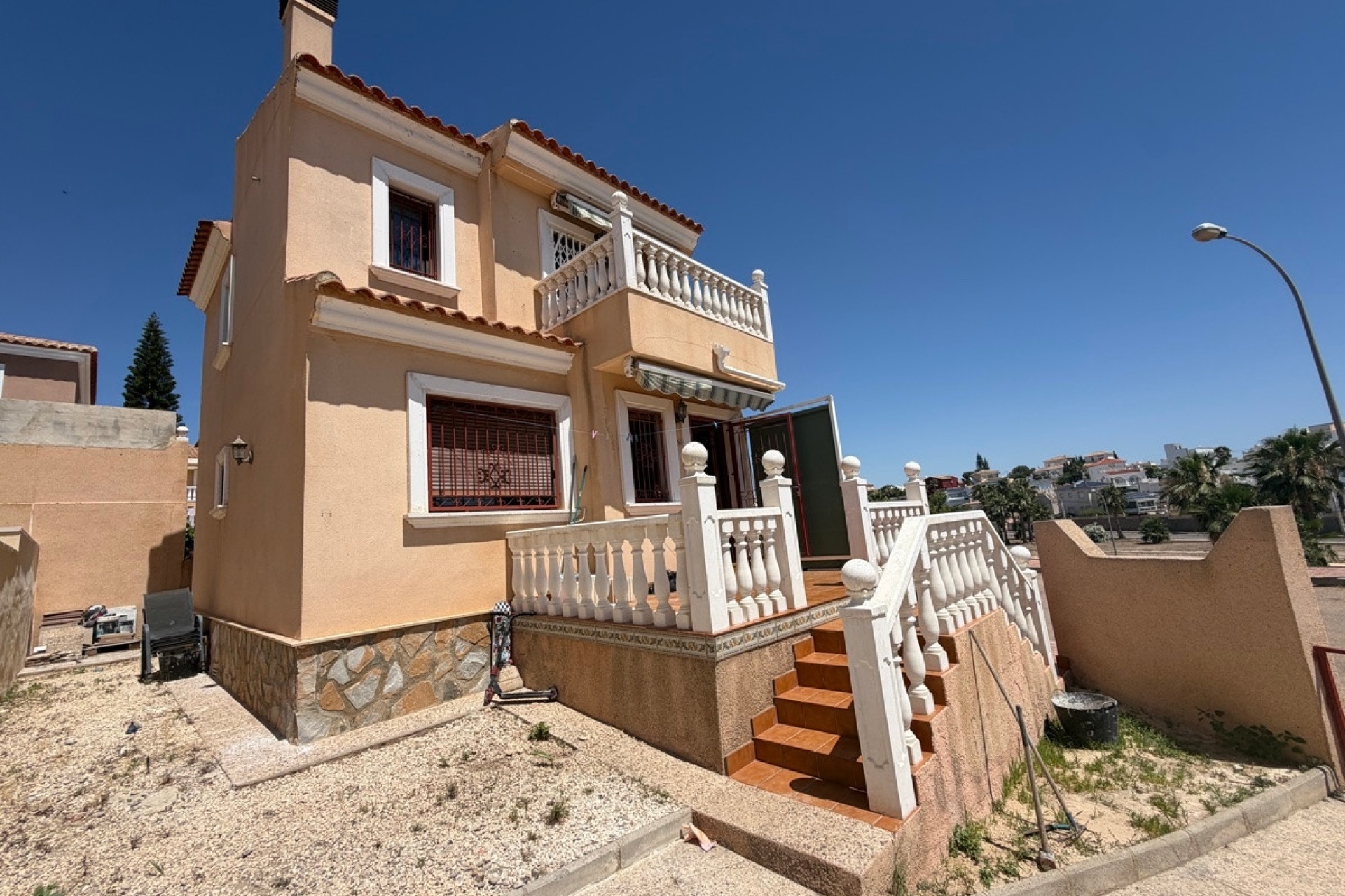 Wiederverkauf - Villa - Orihuela - Villamartin