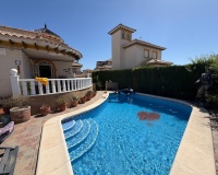 Wiederverkauf - Villa - Orihuela - Villamartin