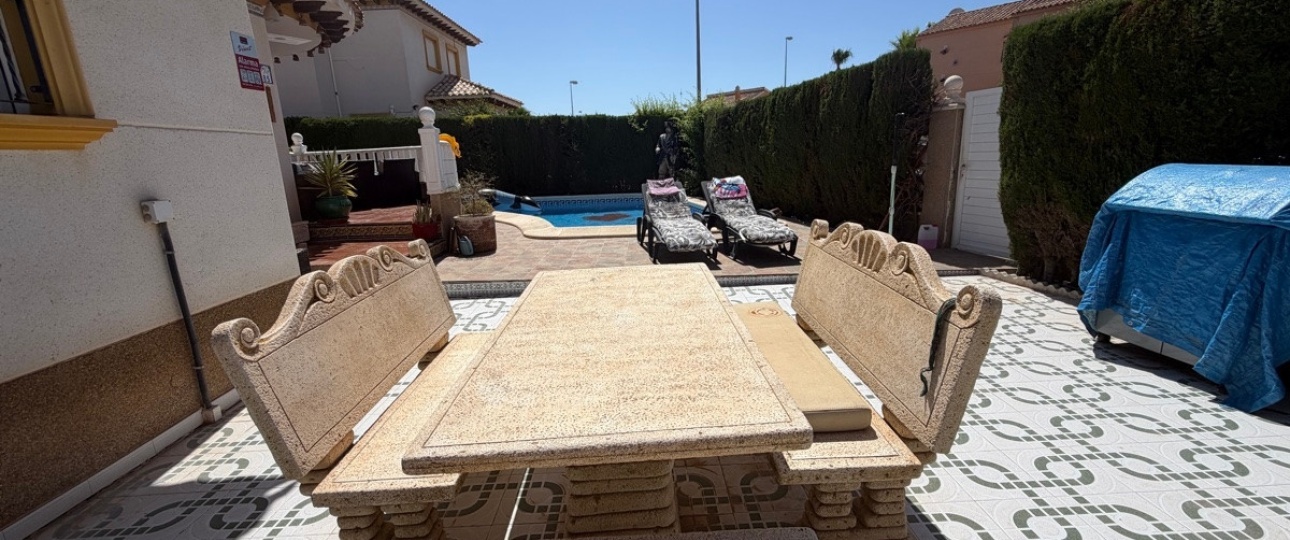 Wiederverkauf - Villa - Orihuela - Villamartin