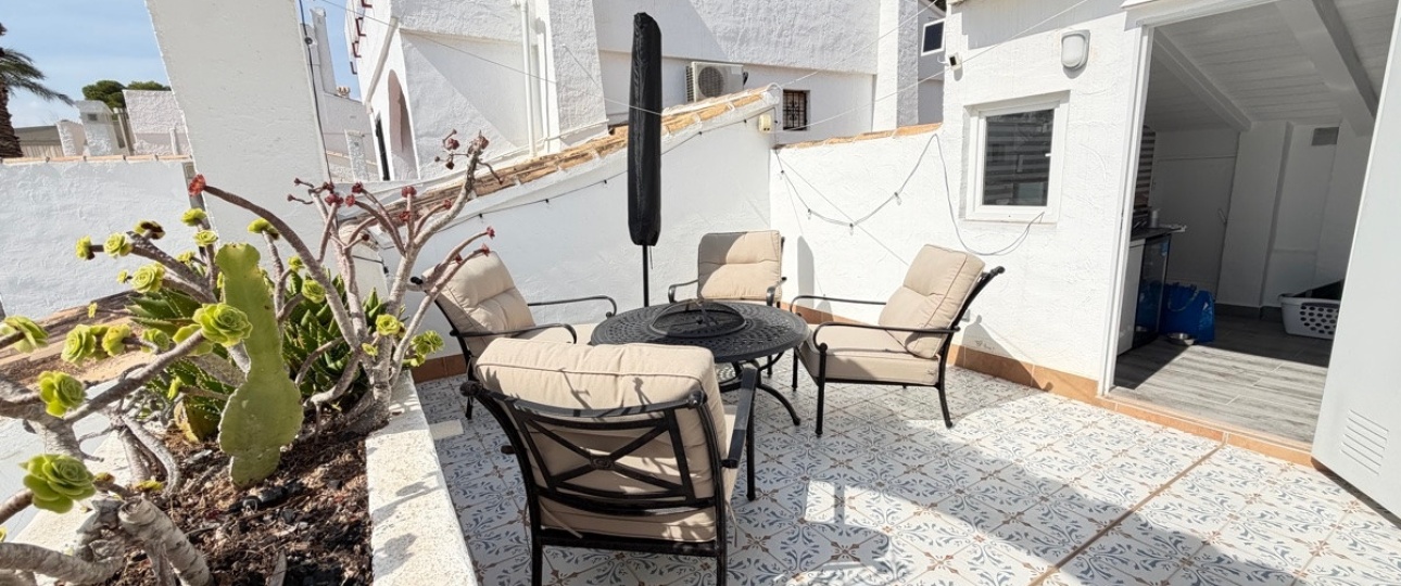 Wiederverkauf - Villa - Orihuela - Villamartin