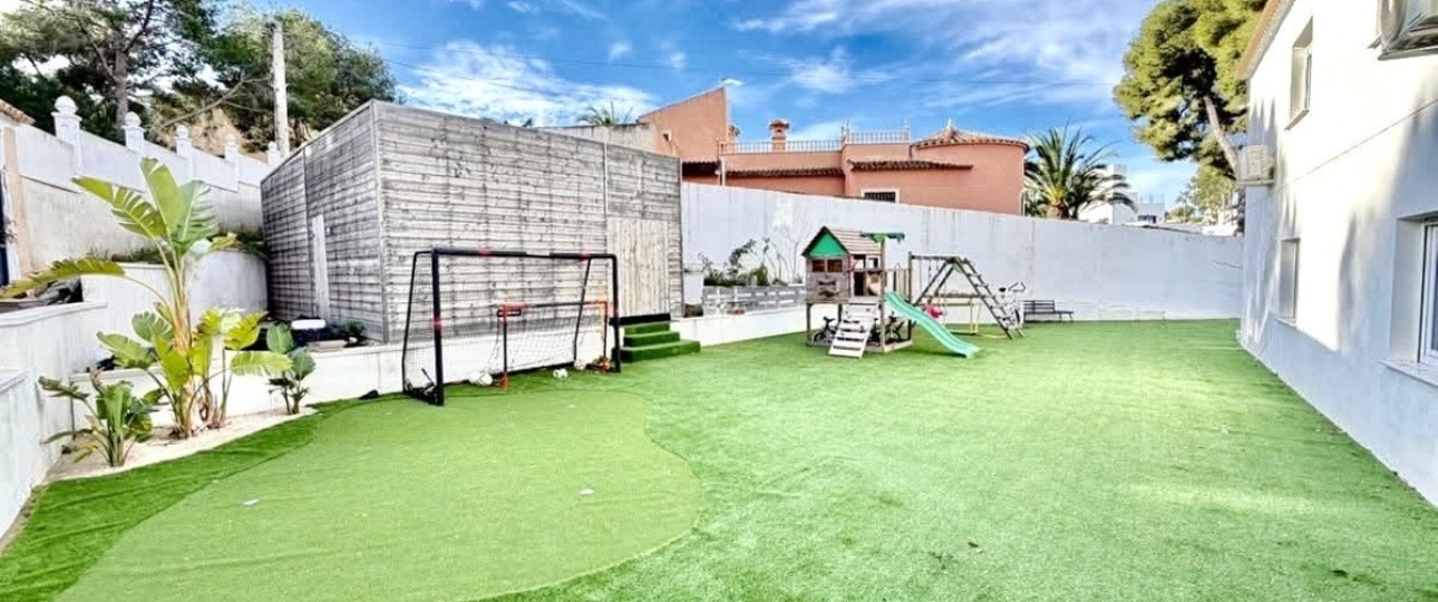 Wiederverkauf - Villa - Orihuela - Villamartin