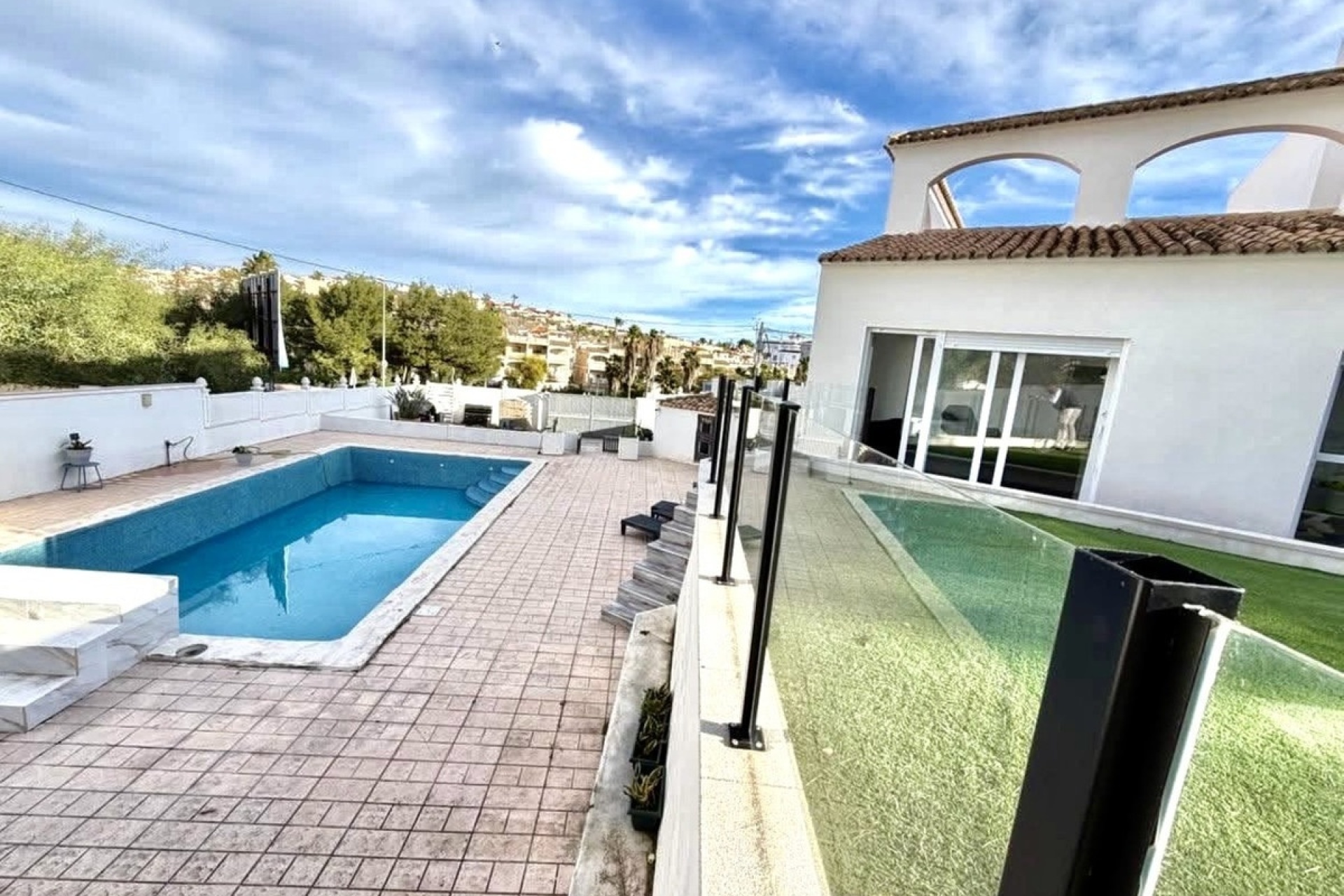 Wiederverkauf - Villa - Orihuela - Villamartin