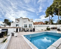 Wiederverkauf - Villa - Orihuela - Villamartin