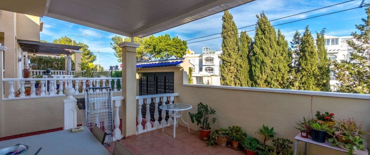 Wiederverkauf - Villa - Orihuela - Villamartin