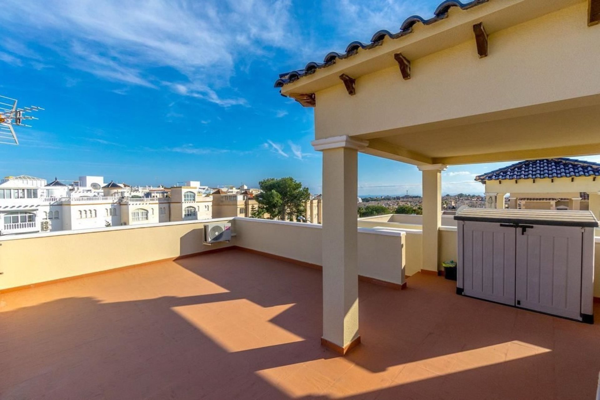 Wiederverkauf - Villa - Orihuela - Villamartin