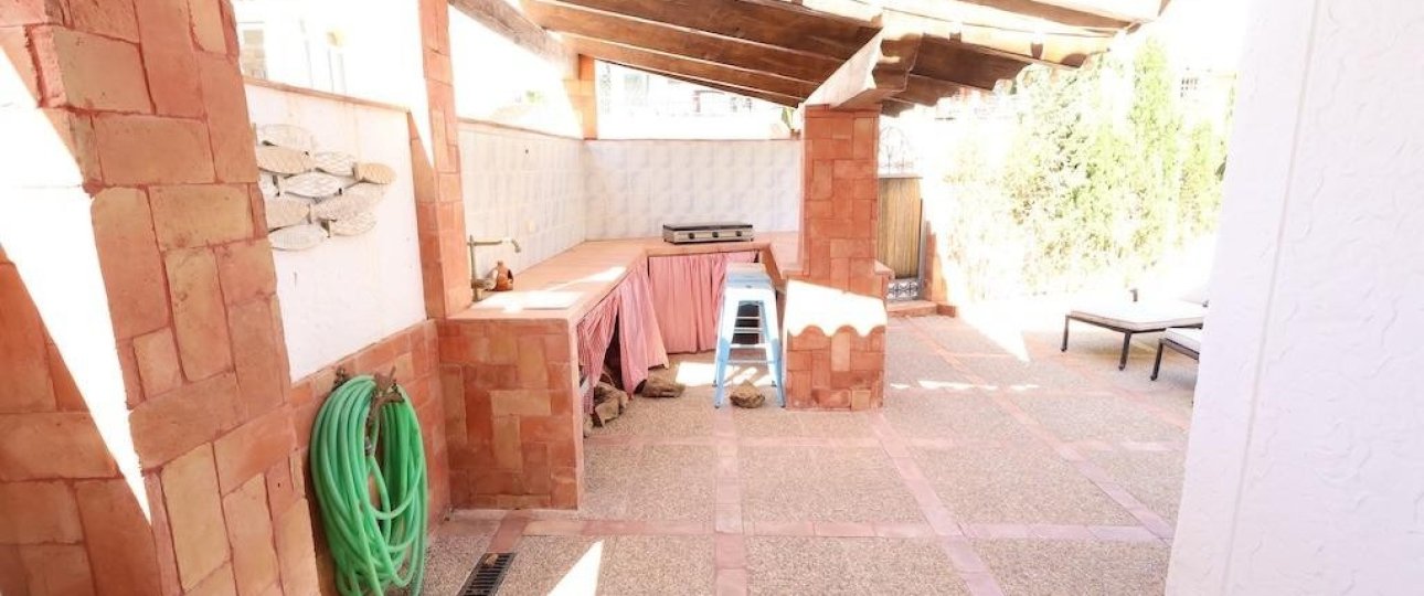 Wiederverkauf - Villa - Orihuela - Villamartin